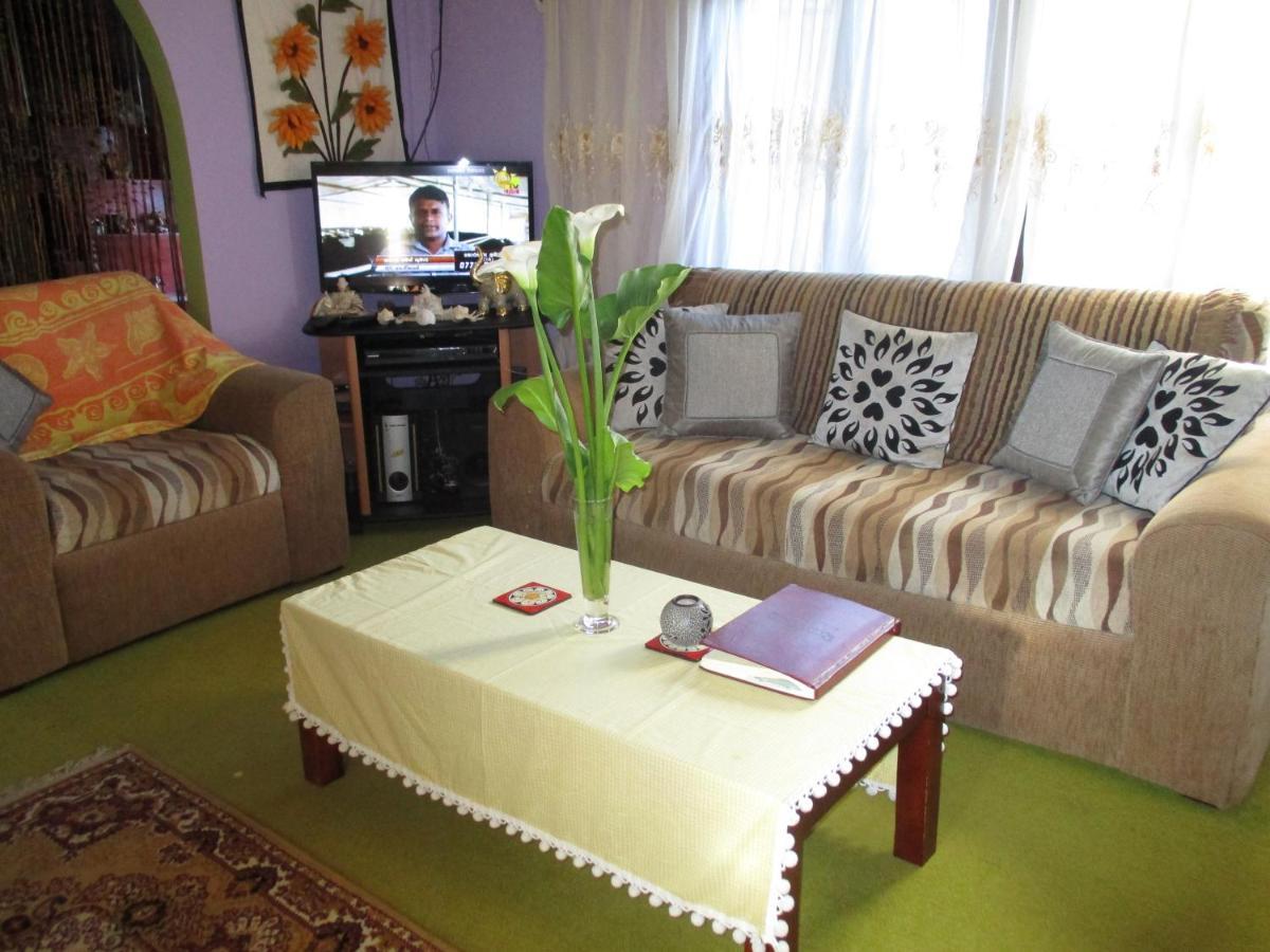 Redwood Homestay Nuwara Eliya Exterior foto